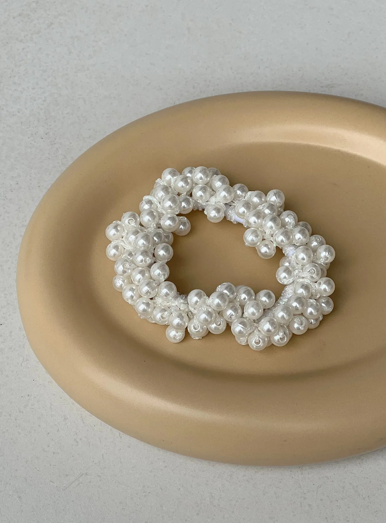 Cassel Pearl Hair Tie